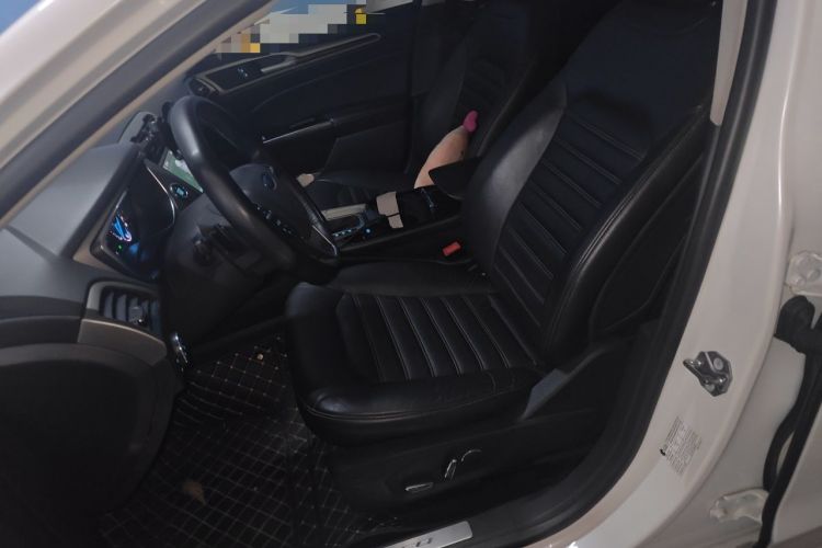 Used Ford Mondeo 2013 2.0L GTDi 200 Fashion Edition Left Front Seat