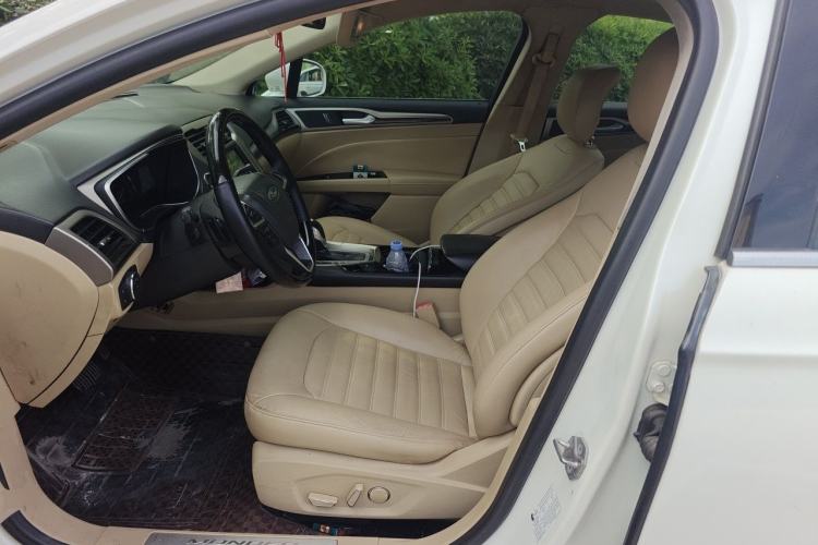 Used Ford Mondeo 2013 2.0L GTDi 200 Luxury Model Left Front Seat