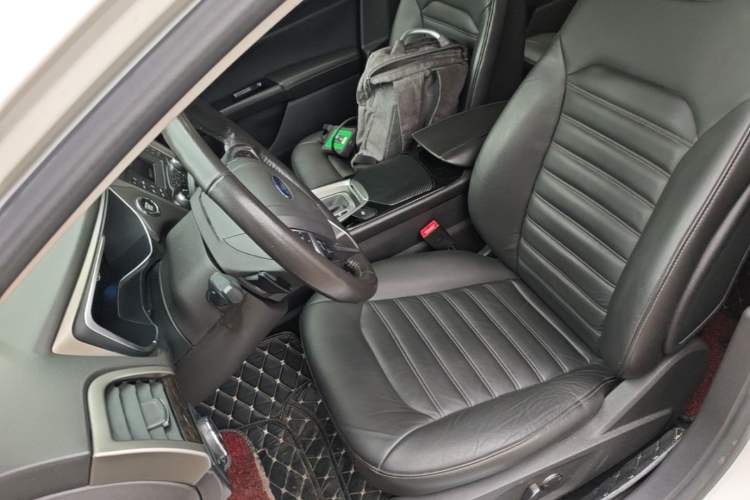 Used Ford Mondeo 2013 2.0L GTDi 200 Fashion Edition Left Front Seat