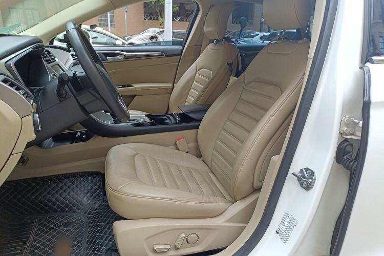 Used Ford Mondeo 2013 2.0L GTDi 200 Luxury Model Left Front Seat