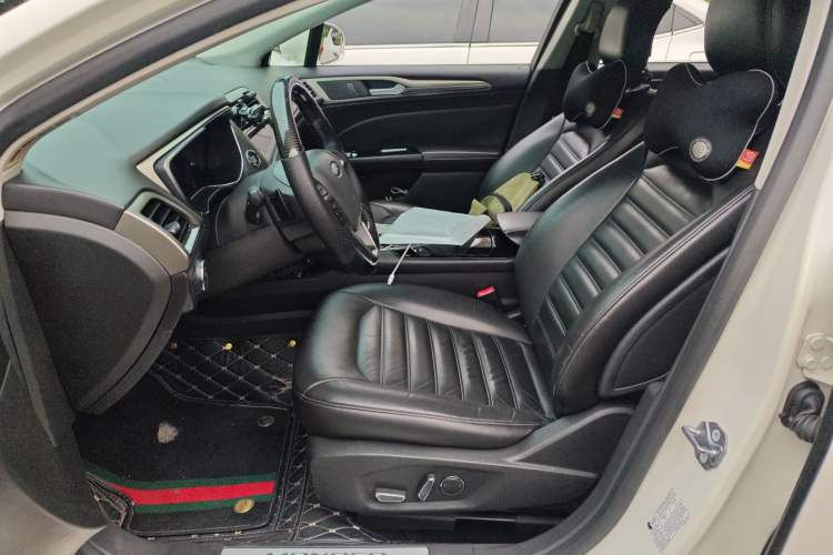 Used Ford Mondeo 2013 2.0L GTDi 200 Fashion Edition Left Front Seat