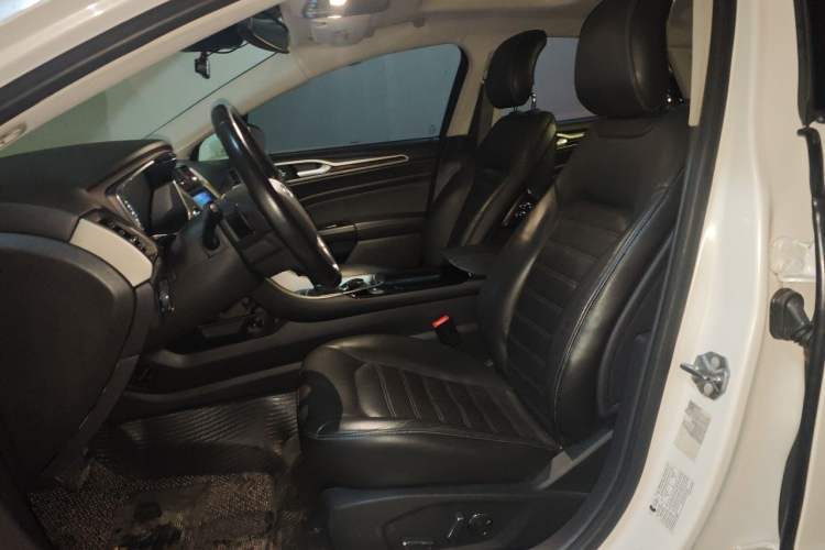 Used Ford Mondeo 2013 2.0L GTDi240 Flagship Edition Left Front Seat