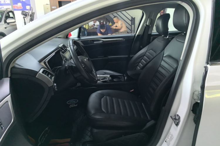 Used Ford Mondeo 2013 2.0L GTDi 200 Fashion Edition Left Front Seat