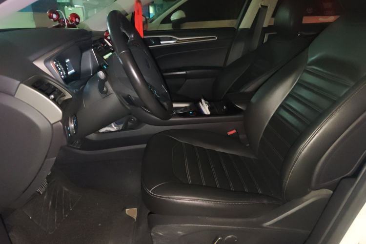 Used Ford Mondeo 2013 2.0L GTDi 200 Luxury Model Left Front Seat
