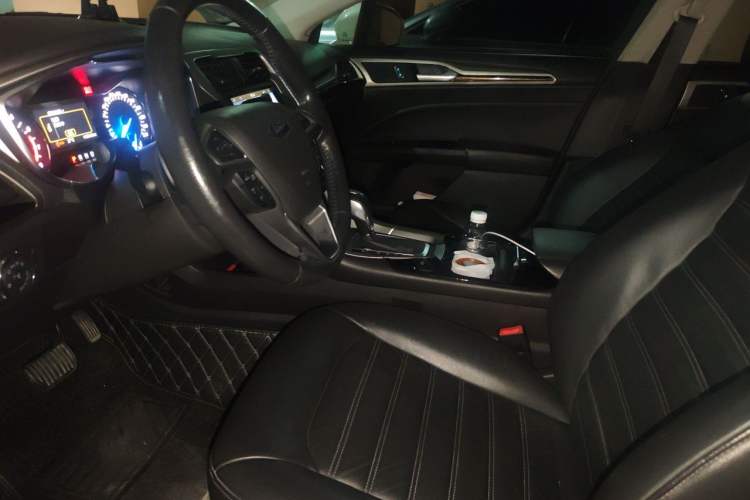 Used Ford Mondeo 2013 2.0L GTDi 200 Fashion Edition Left Front Seat