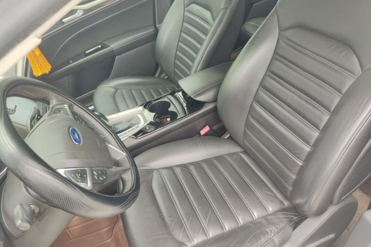 Used Ford Mondeo 2013 2.0L GTDi 200 Fashion Edition Left Front Seat