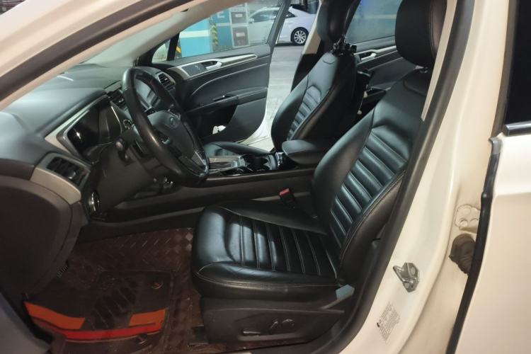 Used Ford Mondeo 2013 2.0L GTDi 200 Luxury Model Left Front Seat