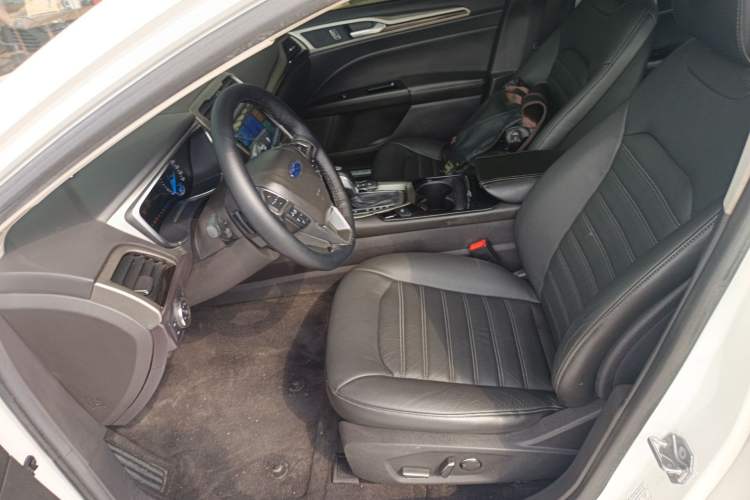 Used Ford Mondeo 2013 2.0L GTDi 200 Fashion Edition Left Front Seat