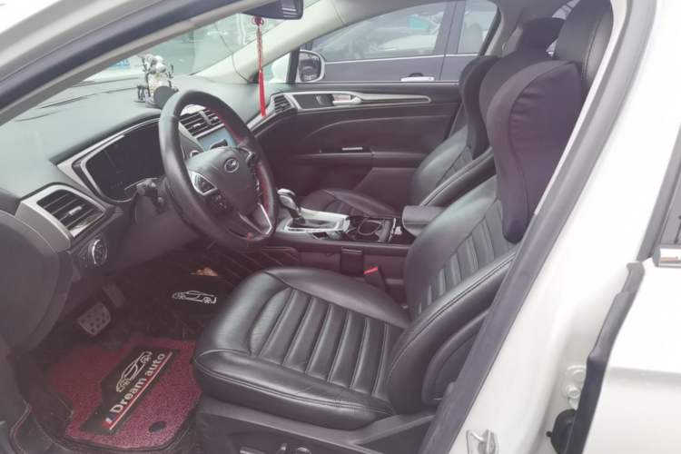 Used Ford Mondeo 2013 2.0L GTDi 200 Fashion Edition Left Front Seat