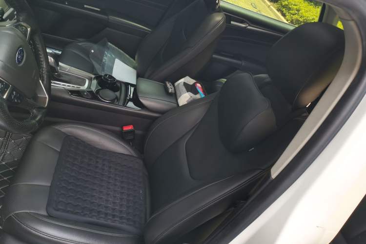Used Ford Mondeo 2013 2.0L GTDi240 Luxury Sport Model Left Front Seat