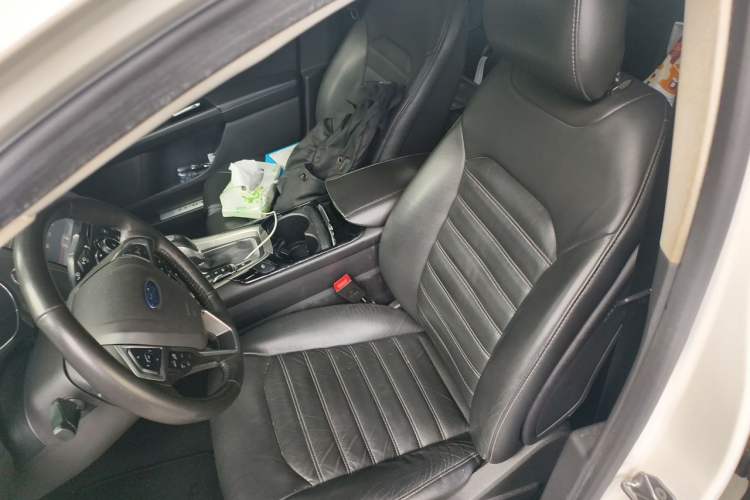 Used Ford Mondeo 2013 2.0L GTDi 200 Fashion Edition Left Front Seat