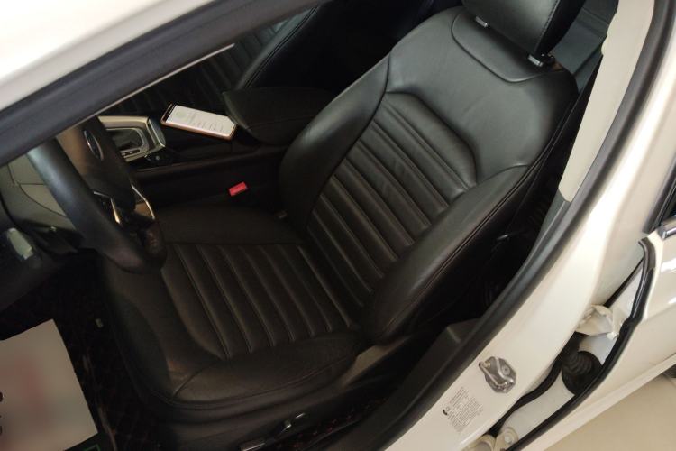 Used Ford Mondeo 2013 2.0L GTDi 200 Fashion Edition Left Front Seat