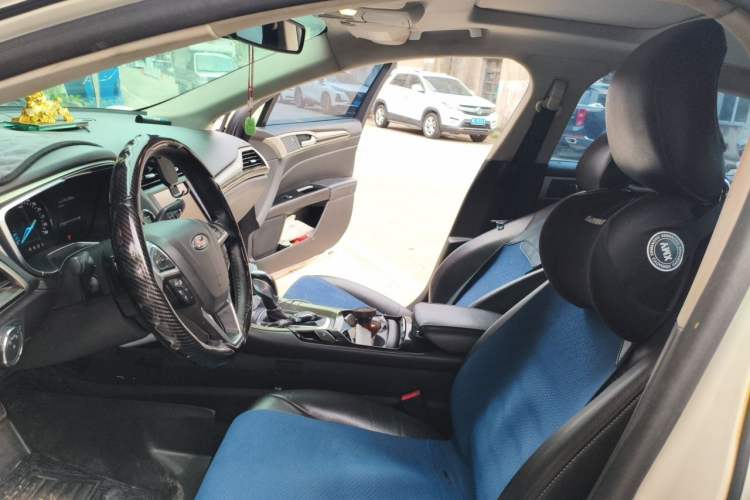 Used Ford Mondeo 2013 2.0L GTDi 200 Luxury Model Left Front Seat