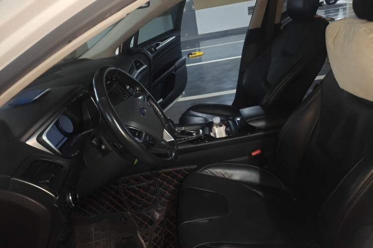 Used Ford Mondeo 2013 2.0L GTDi240 Luxury Sport Model Left Front Seat