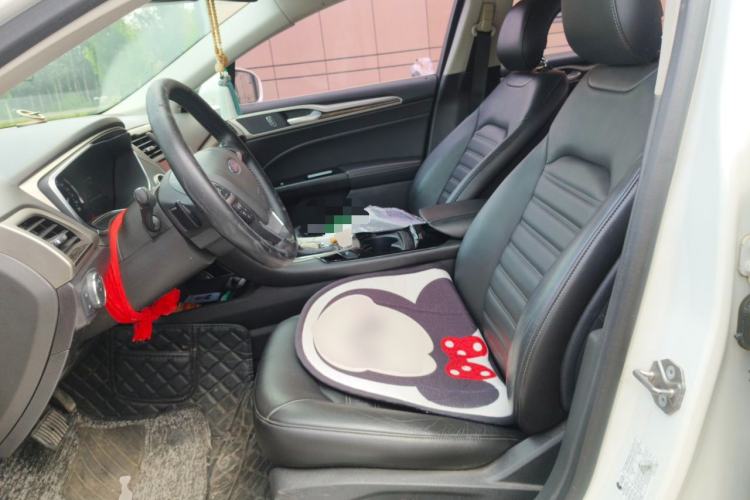 Used Ford Mondeo 2013 2.0L GTDi 200 Luxury Model Left Front Seat