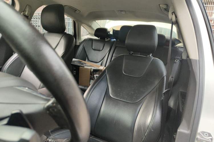 Used Ford Mondeo 2013 2.0L GTDi240 Luxury Sport Model Left Front Seat