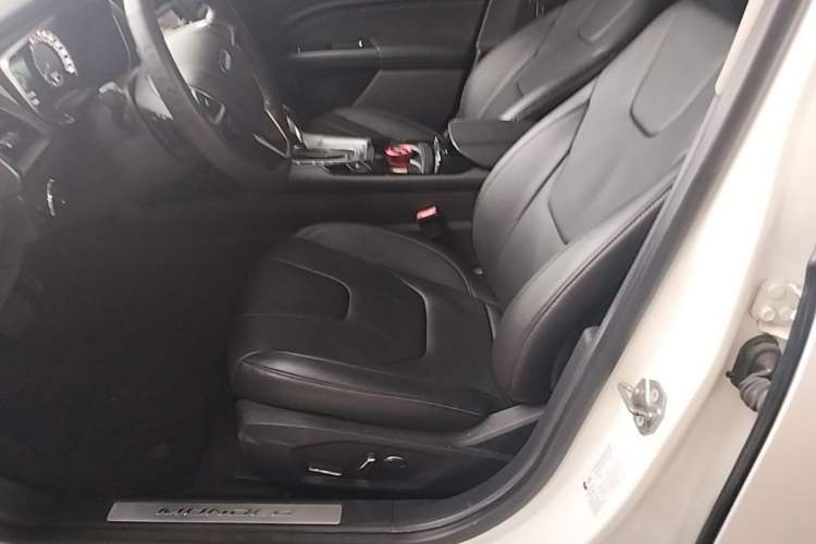 Used Ford Mondeo 2013 2.0L GTDi240 Luxury Sport Model Left Front Seat
