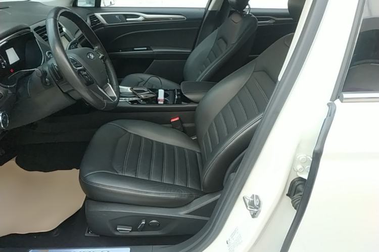 Used Ford Mondeo 2013 2.0L GTDi 200 Luxury Model Left Front Seat
