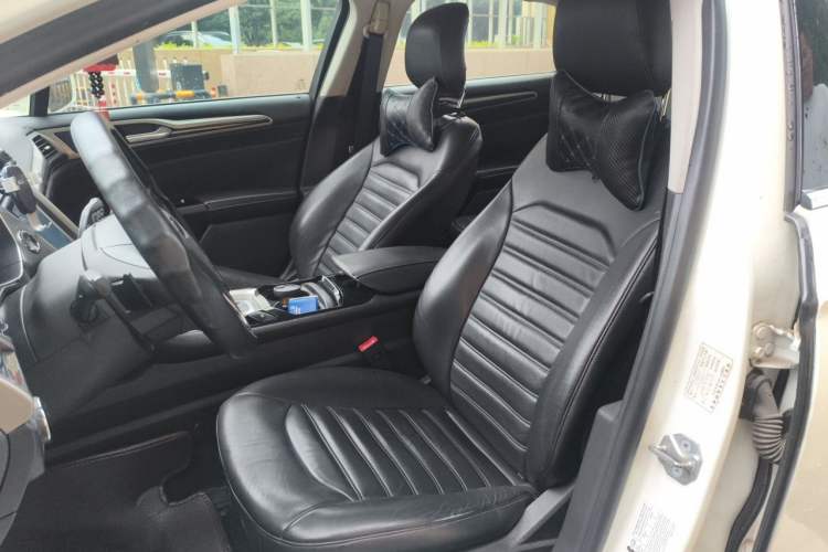 Used Ford Mondeo 2013 2.0L GTDi 200 Fashion Edition Left Front Seat