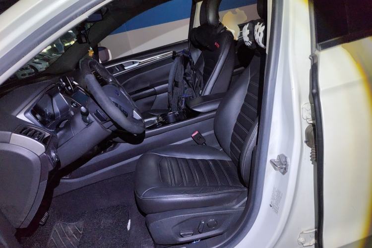Used Ford Mondeo 2013 2.0L GTDi 200 Fashion Edition Left Front Seat