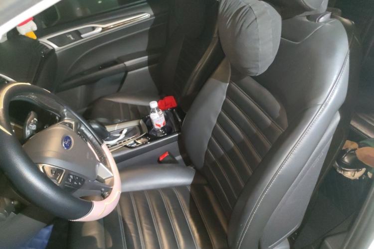 Used Ford Mondeo 2013 2.0L GTDi 200 Luxury Model Left Front Seat