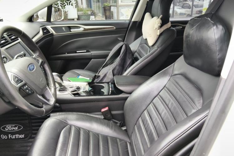 Used Ford Mondeo 2013 2.0L GTDi 200 Luxury Model Left Front Seat