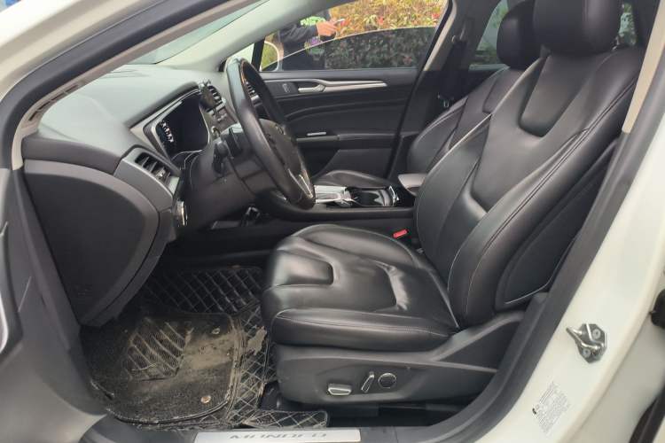Used Ford Mondeo 2013 2.0L GTDi240 Luxury Sport Model Left Front Seat