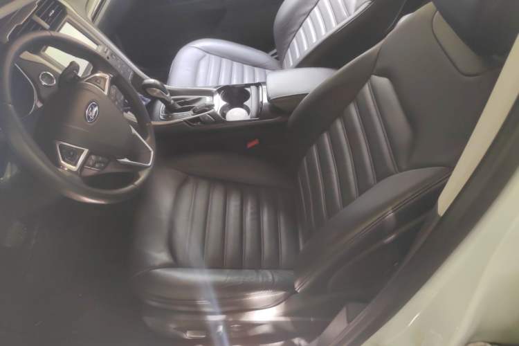 Used Ford Mondeo 2013 2.0L GTDi 200 Fashion Edition Left Front Seat