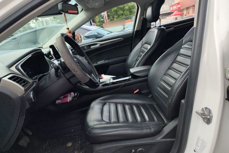 Used Ford Mondeo 2013 2.0L GTDi 200 Luxury Model Left Front Seat