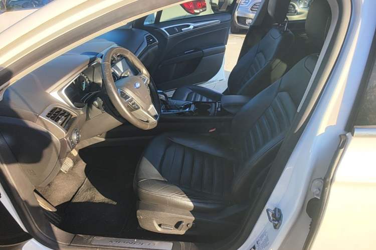 Used Ford Mondeo 2013 2.0L GTDi 200 Fashion Edition Left Front Seat
