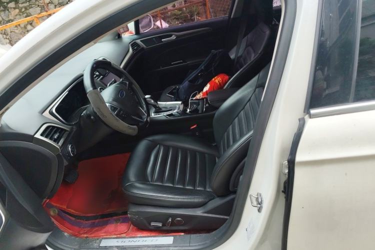 Used Ford Mondeo 2013 2.0L GTDi 200 Fashion Edition Left Front Seat