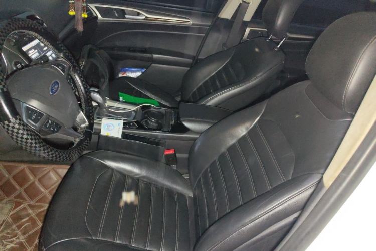 Used Ford Mondeo 2013 2.0L GTDi 200 Luxury Model Left Front Seat