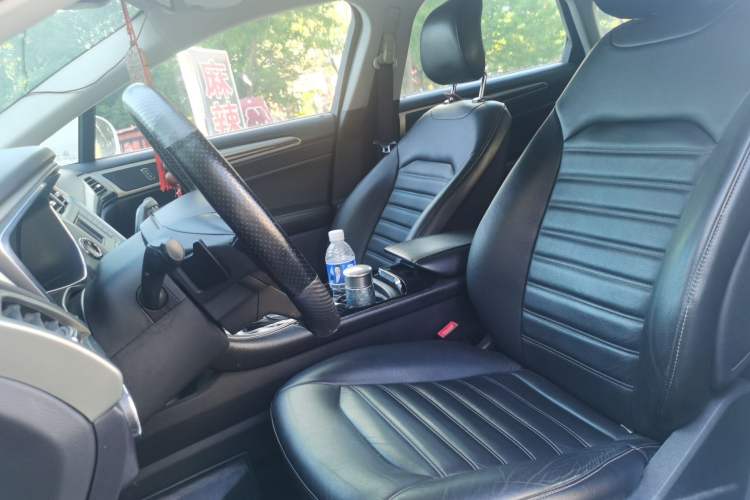 Used Ford Mondeo 2013 2.0L GTDi 200 Fashion Edition Left Front Seat