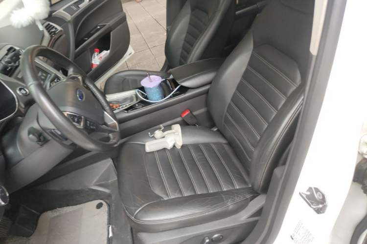 Used Ford Mondeo 2013 2.0L GTDi 200 Luxury Model Left Front Seat