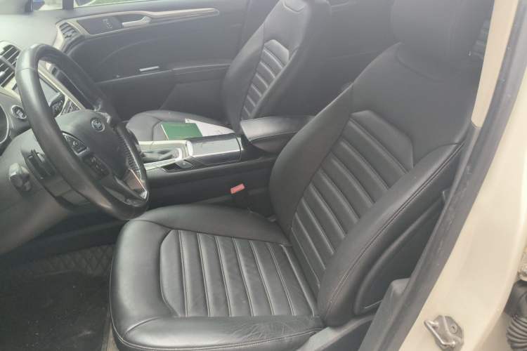 Used Ford Mondeo 2013 2.0L GTDi 200 Fashion Edition Left Front Seat