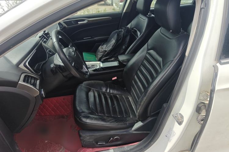 Used Ford Mondeo 2013 2.0L GTDi 200 Luxury Model Left Front Seat
