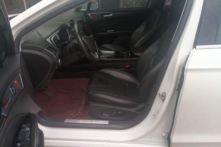 Used Ford Mondeo 2013 2.0L GTDi240 Luxury Sport Model Left Front Seat