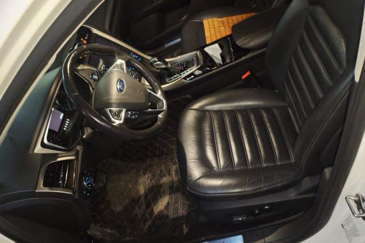Used Ford Mondeo 2013 2.0L GTDi 200 Fashion Edition Left Front Seat