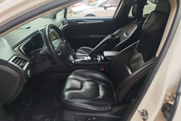 Used Ford Mondeo 2013 2.0L GTDi240 Luxury Sport Model Left Front Seat