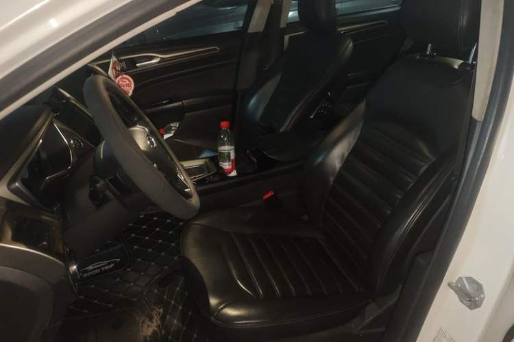 Used Ford Mondeo 2013 2.0L GTDi240 Ultimate Edition Left Front Seat