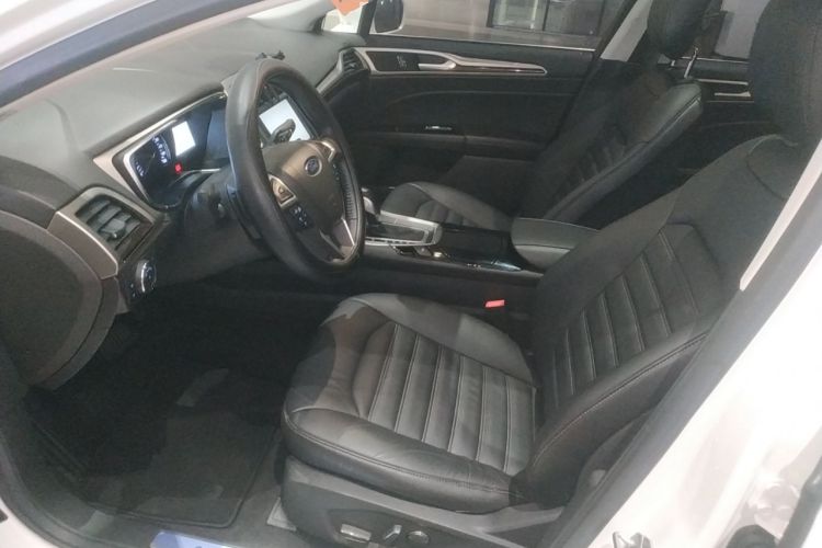 Used Ford Mondeo 2013 2.0L GTDi 200 Luxury Model Left Front Seat