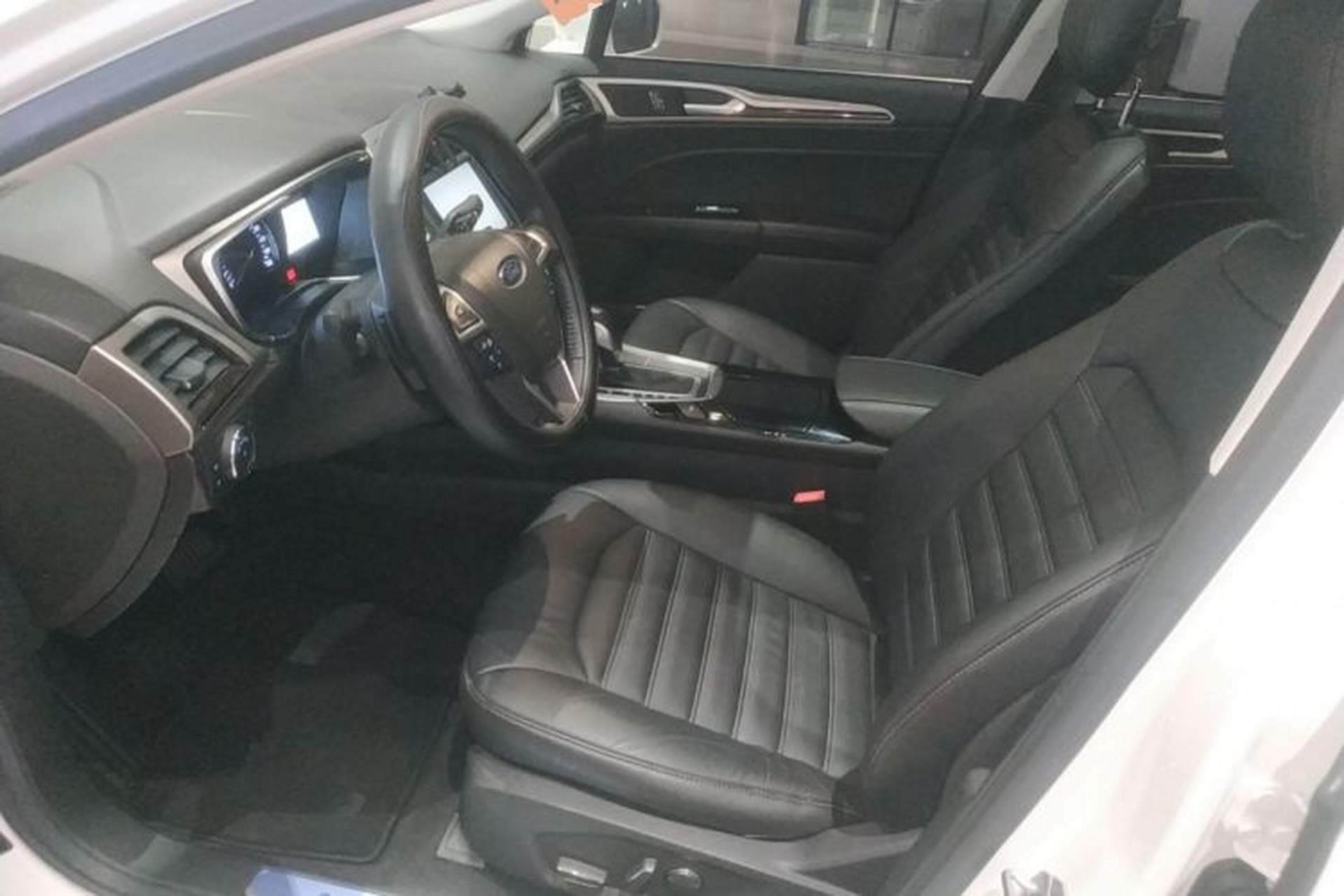 Used Ford Mondeo 2013 2.0L GTDi 200 Luxury Model Left Front Seat