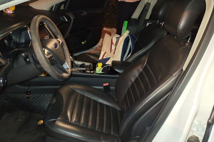 Used Ford Mondeo 2013 2.0L GTDi 200 Fashion Edition Left Front Seat