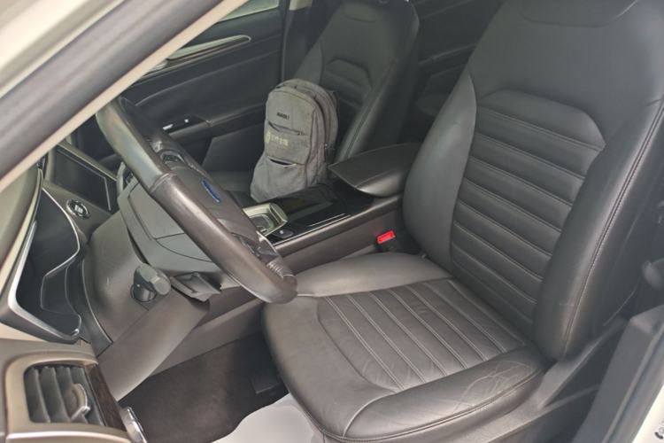 Used Ford Mondeo 2013 2.0L GTDi 200 Luxury Model Left Front Seat