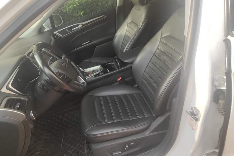Used Ford Mondeo 2013 2.0L GTDi 200 Luxury Model Left Front Seat