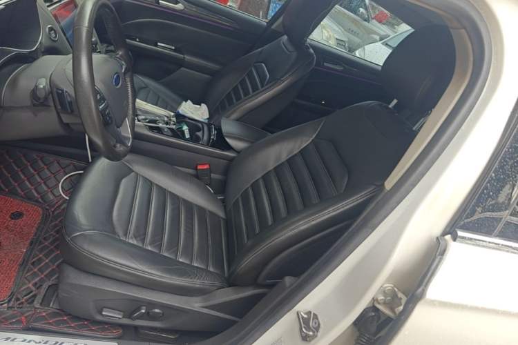 Used Ford Mondeo 2013 2.0L GTDi 200 Fashion Edition Left Front Seat