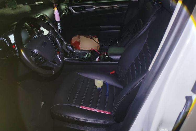 Used Ford Mondeo 2013 2.0L GTDi 200 Luxury Model Left Front Seat