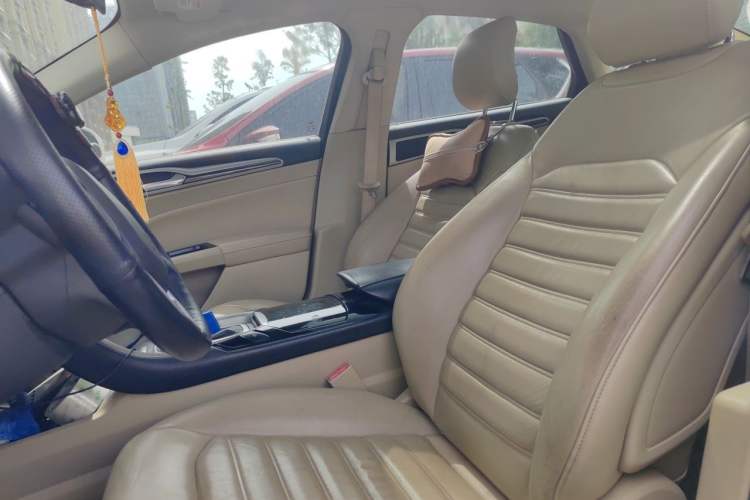 Used Ford Mondeo 2013 2.0L GTDi 200 Luxury Model Left Front Seat