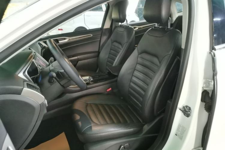 Used Ford Mondeo 2013 2.0L GTDi 200 Fashion Edition Left Front Seat