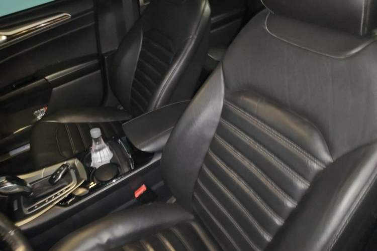 Used Ford Mondeo 2013 2.0L GTDi 200 Luxury Model Left Front Seat